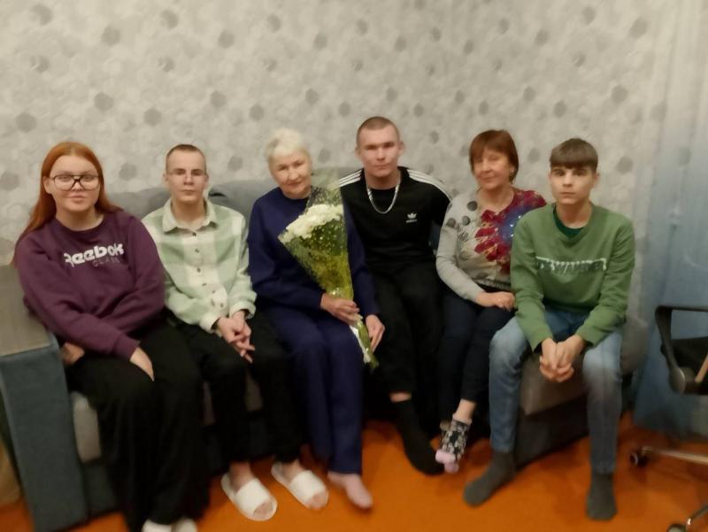 В гостях у мамы погибшего героя!