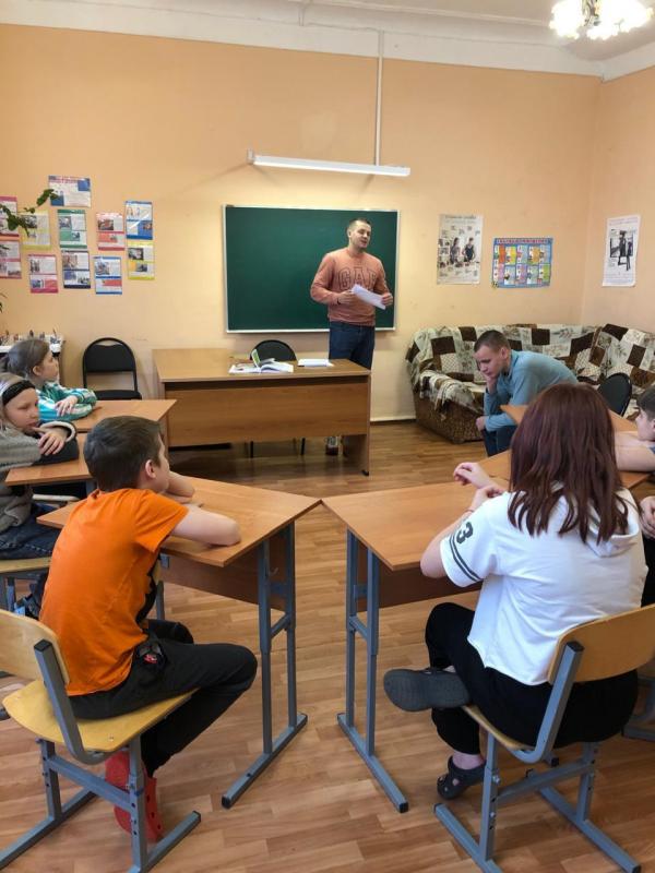  Моё право на образование, труд и жильё.